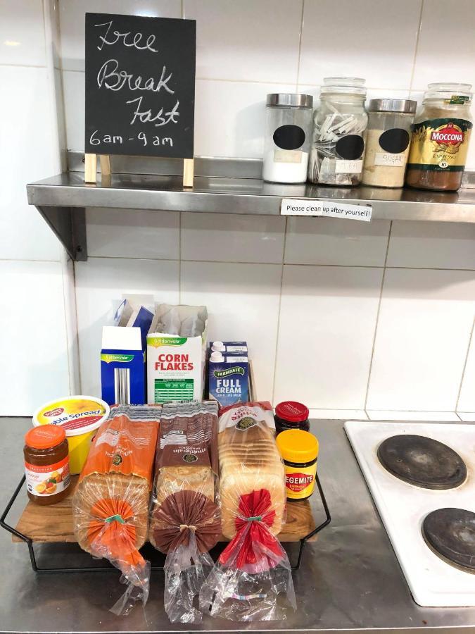 790 On George Backpackers Hostel Сидни Екстериор снимка